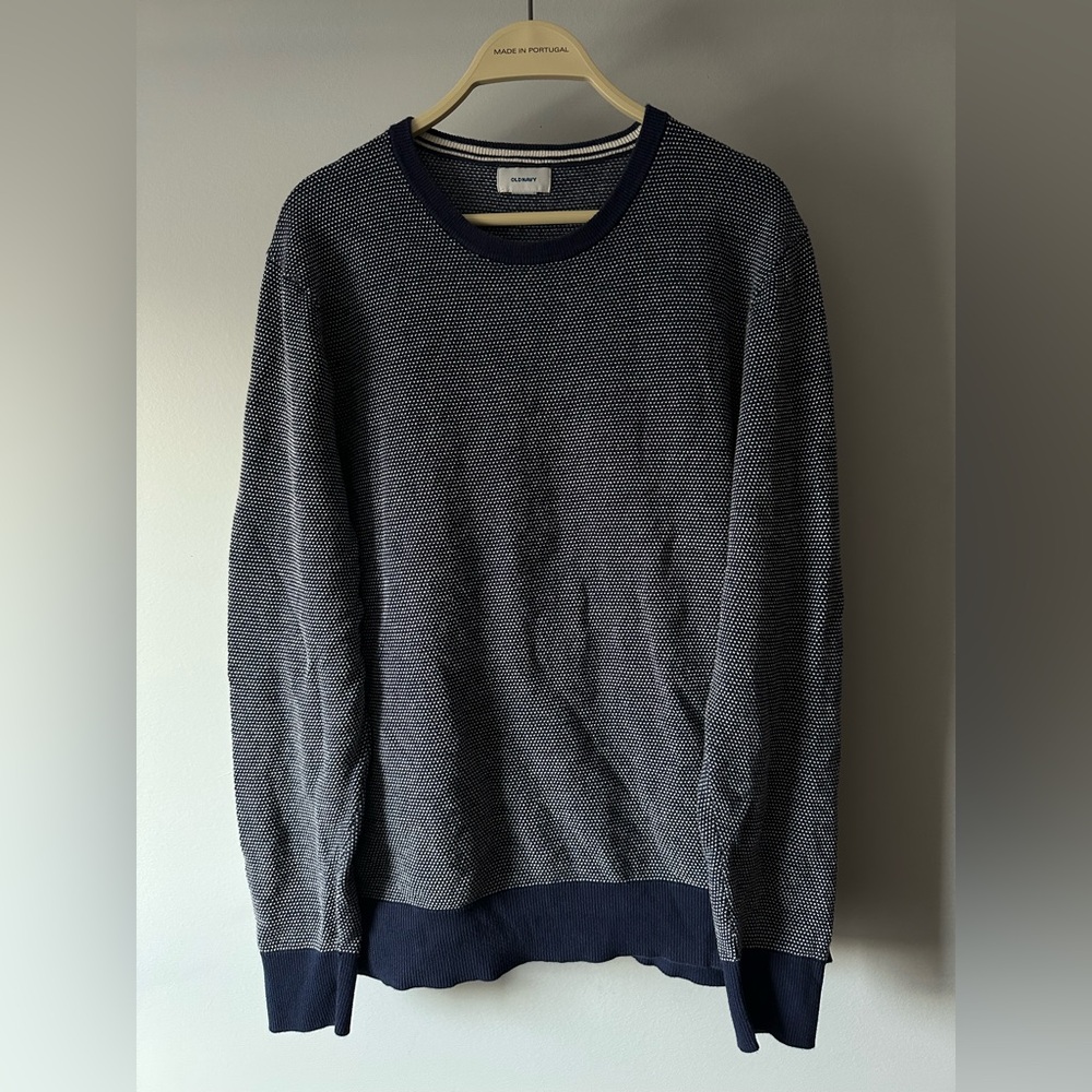 Old Navy Blue Crewneck Shirt